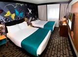 Holiday_Inn_Salisbury_Stonehenge_Superior_Room_with_Sofa_Bed.jpg